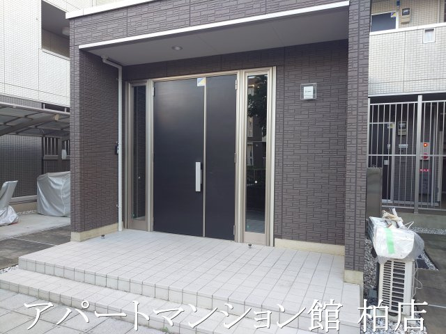 ピアチェーレⅠのエントランス