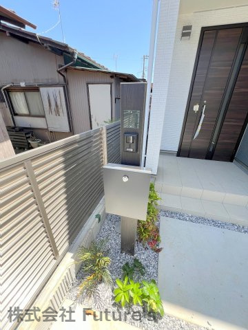 三郷市戸ケ崎3丁目　新築戸建　全7棟　A号棟のエントランス|玄関アプローチ