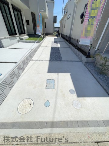 三郷市戸ケ崎3丁目　新築戸建　全7棟　C号棟の駐車場|カースペース縦列2台分あります