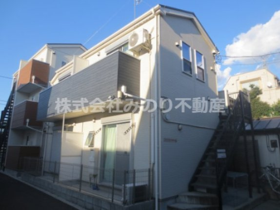 アパートメント新小岩B棟の外観