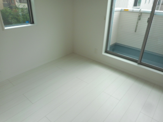 アパートメント新小岩B棟の居間・リビング