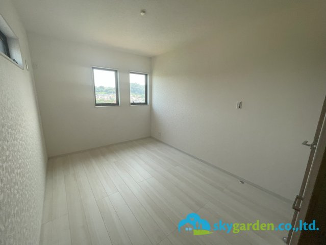 平塚市南金目　未入居戸建の子供部屋