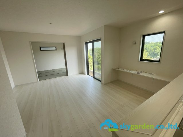 平塚市南金目　未入居戸建の居間・リビング