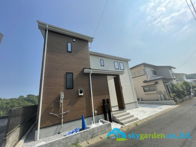 平塚市南金目　未入居戸建の外観