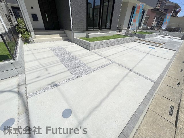 三郷市戸ケ崎3丁目　新築戸建　全7棟　E号棟の駐車場|カースペース2台分あります
