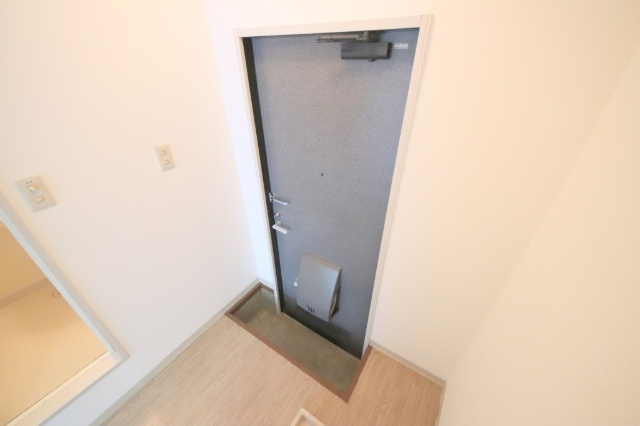 サンモール野神の玄関