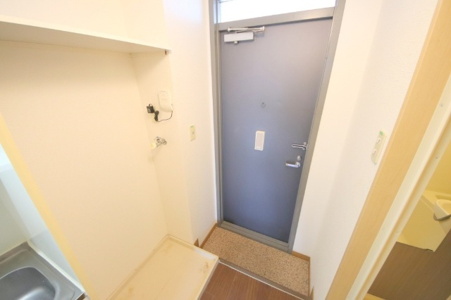 ガジェットハウスⅢの玄関