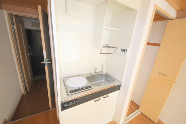 レオ四条大路のキッチン