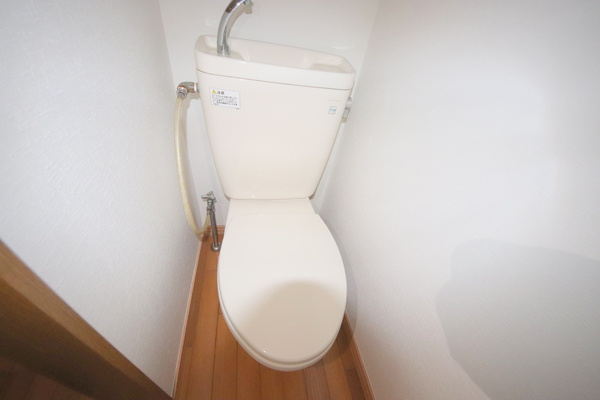 レオ四条大路のトイレ