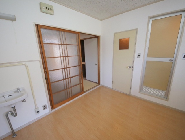 山下ハウスの居間・リビング