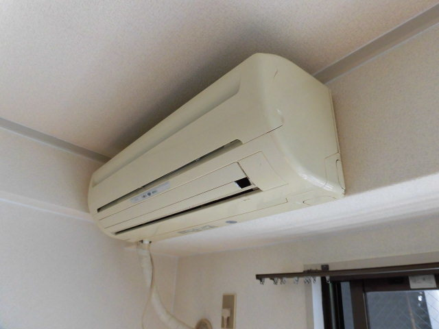 エアコン付きなので年中快適ですね