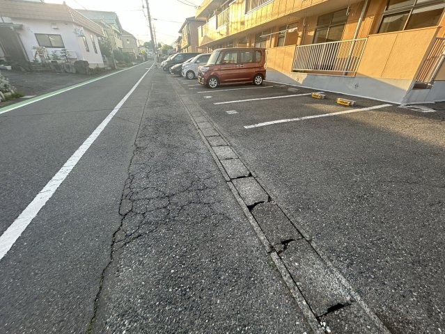 【駐車場】 | ロビンソンハイツA棟