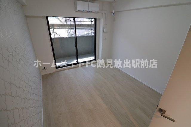 SK RESIDENCES 放出の洋室