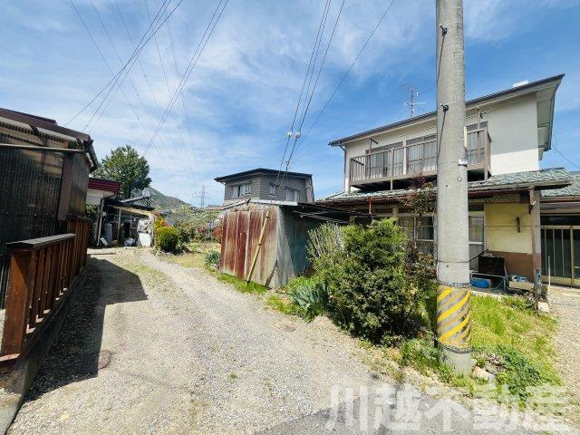 生活利便施設が徒歩圏内のひろびろ敷地の前面道路含む現地写真|前面道路含む現地写真です