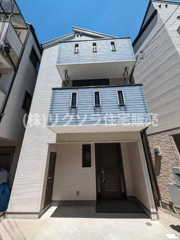 大久保町4丁目　中古一戸建ての外観|新しい生活にいかがでしょうか？外観はお住まいの顔になります。こだわりたいポイントですね。外壁塗装や屋根塗装のご相談も承っております。
■現地内覧・資金計画相談・住宅ローン相談もお問合せ受付中■