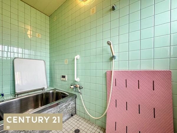 和歌山市松ケ丘1丁目　中古戸建の浴室