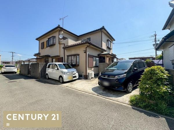 和歌山市松ケ丘1丁目　中古戸建の前面道路含む現地写真