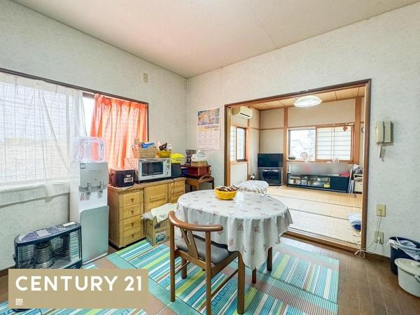 和歌山市松ケ丘1丁目　中古戸建の居間・リビング