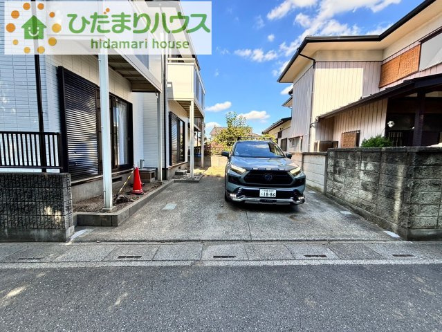 上尾市平方　中古一戸建ての駐車場