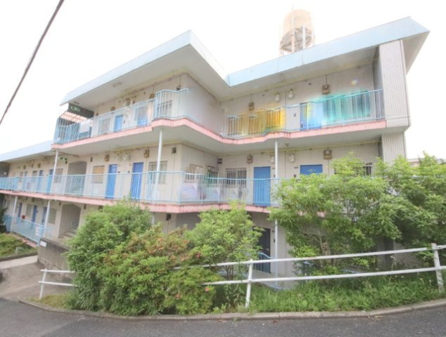 聖和ハイツ生駒Ｂのエントランス