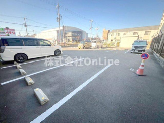 【駐車場】