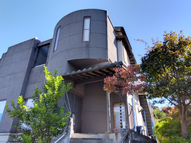 売住付店舗　三島市東大場2丁目の外観|閑静な住宅地に位置しているので静かで落ち着いた雰囲気です。伊豆縦貫道大場インターまで車で5分の好立地です。