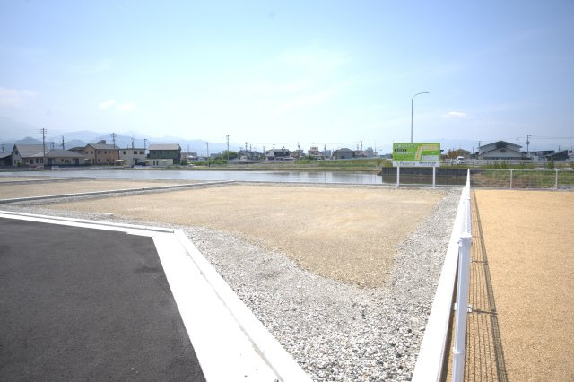 玉津エコタウンの外観|1号地の外観写真です。