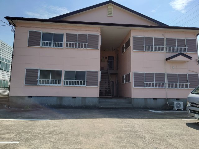 サンハイムヨシダの駐車場