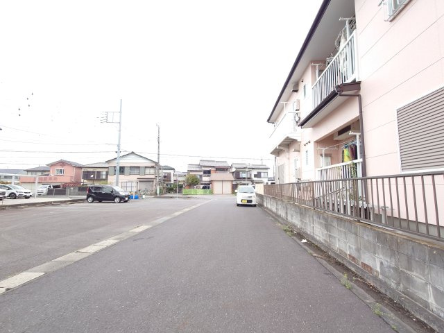 サンハイムヨシダの駐車場