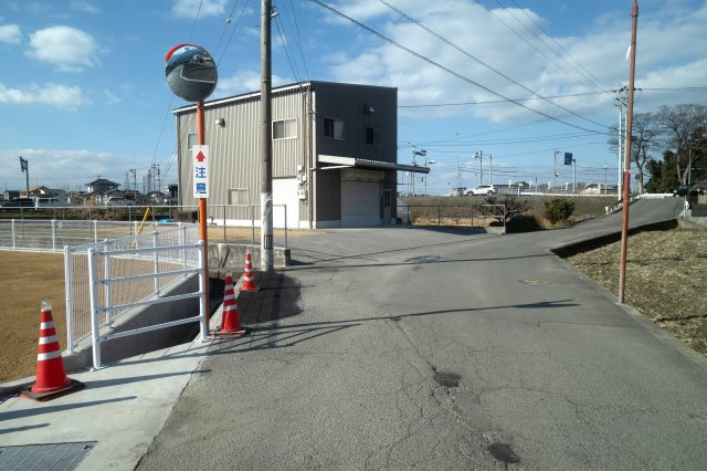 玉津エコタウンの前面道路含む現地写真|分譲地周辺の写真です。