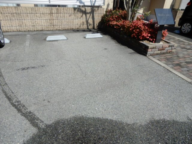 ミルキーウェイの駐車場