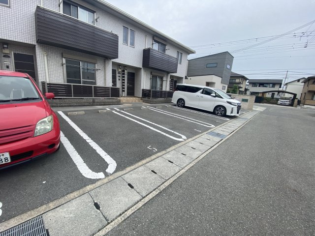 セカンドハーベストの駐車場