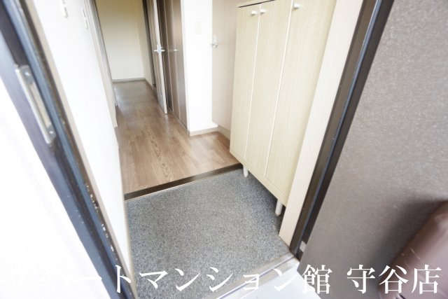 レインボーヒルズの玄関