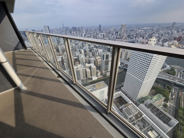 ザ・パークハウス中之島タワーのバルコニー