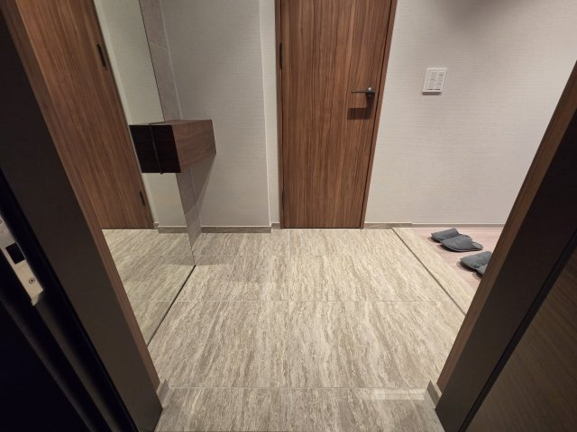 ザ・パークハウス中之島タワーの玄関