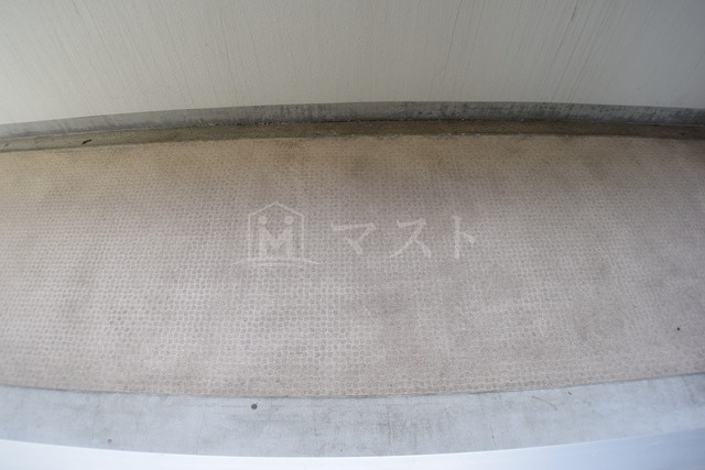 コスモリード谷町六丁目（旧ドゥーエ谷町）のバルコニー