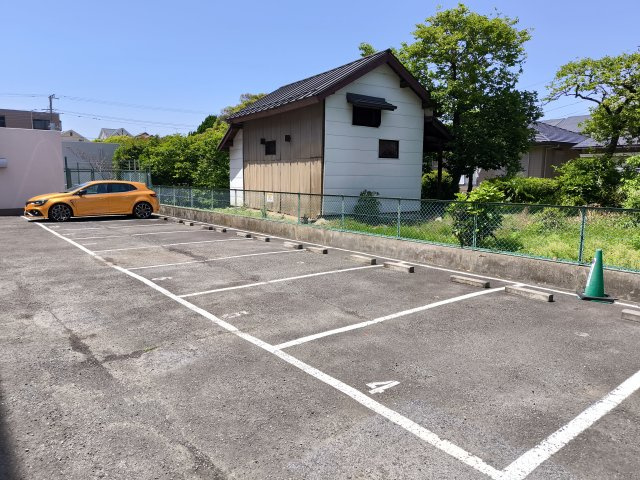 プリモカシマの駐車場