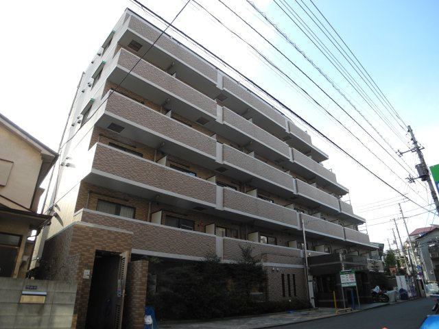 リヴシティ新宿弐番館の外観