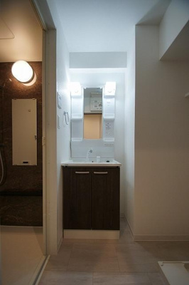 【洗面所】 | タワーズ高砂 | 物件の画像9