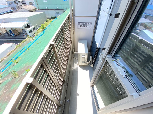 YTSハイツ若松町PART1のバルコニー