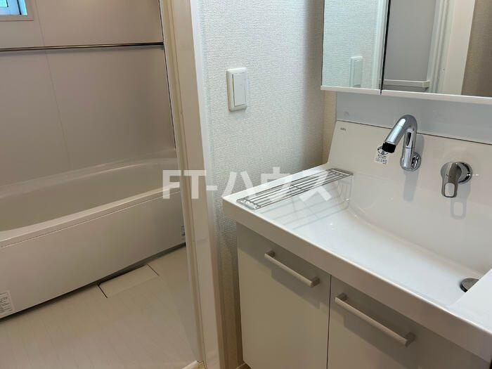 D-ROOM花園の洗面所