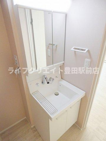 リーヴル日野の独立洗面台