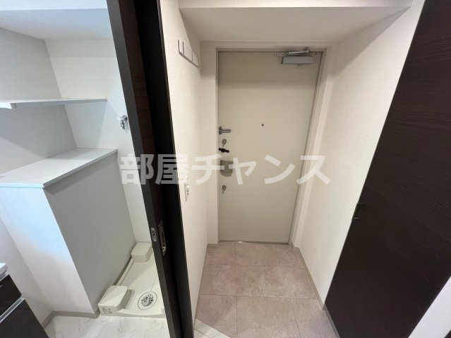 エステムコート名古屋栄プレシャスの玄関