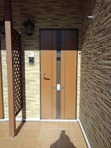 ブリアン・ヴェールⅢのエントランス|落ち着いたエントランスです