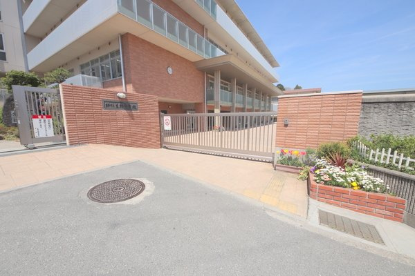 シティパレス生駒谷田町P7の周辺|中学校「生駒市立生駒中学校まで1615m」