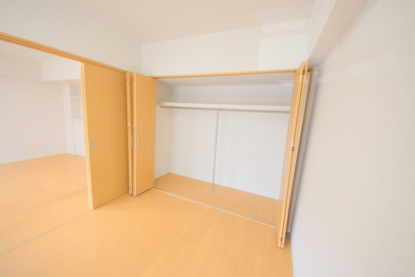 グランドパレス学園前の収納