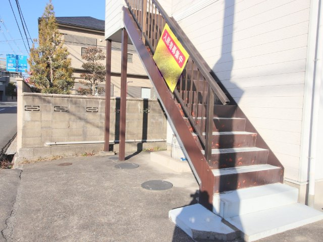 リバーサイドシングルのエントランス