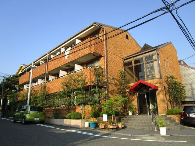 メゾンシャルマンの外観