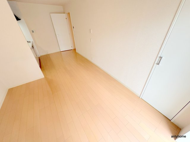 URBAN FLATS中之島　仲介手数料無料の洋室