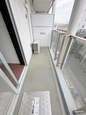 URBAN FLATS中之島　仲介手数料無料のバルコニー